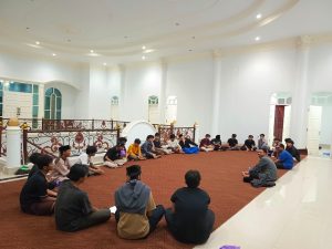 Santri Pesantren Persis 297 Cingambul Gelar Mabit Penuh Makna di Desa Nagarakembang